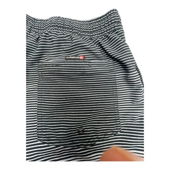 Quiksilver Striped Swim Shorts Size: S Color: black and gray - Picture 4 of 8
